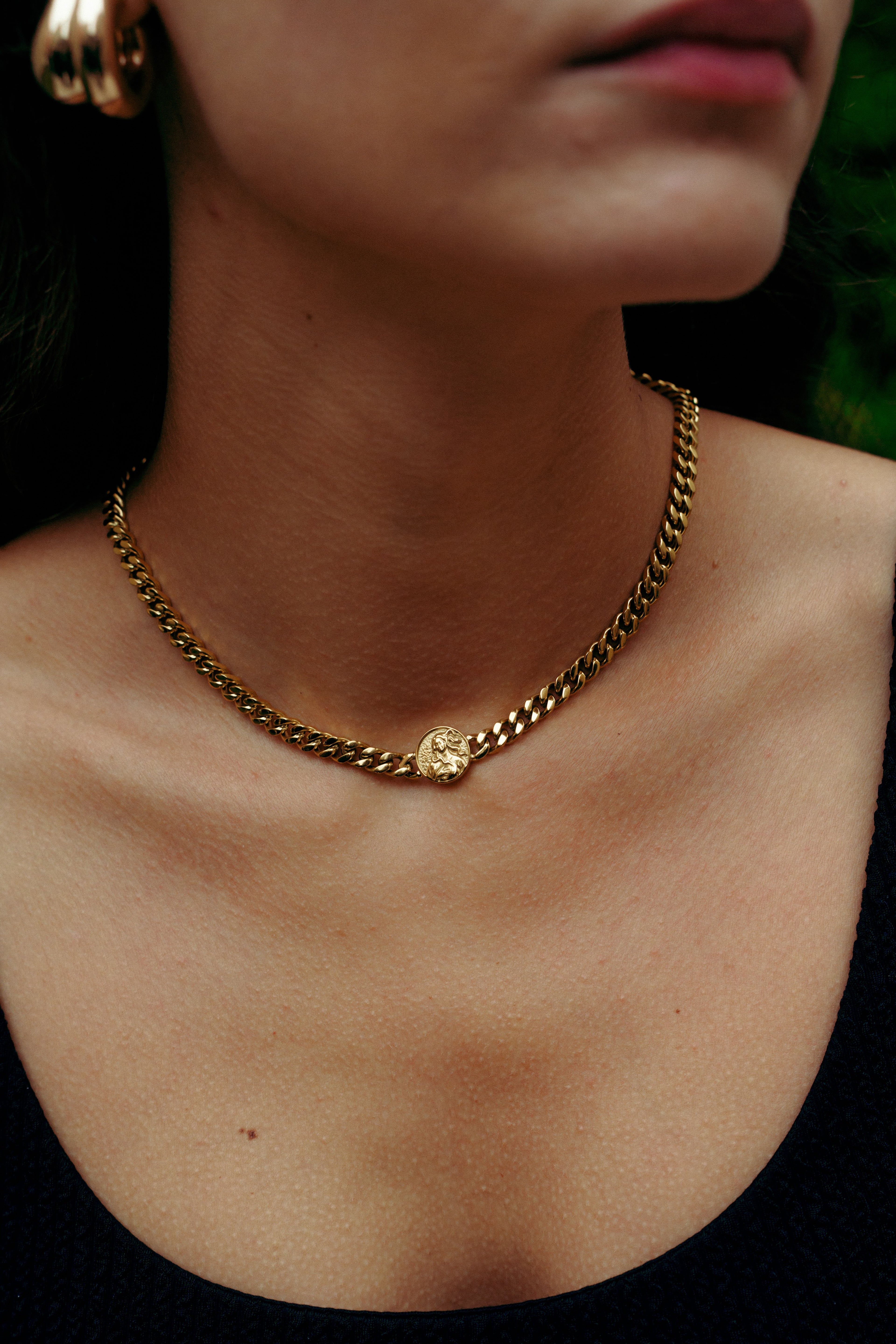 APHRODITE NECKLACE